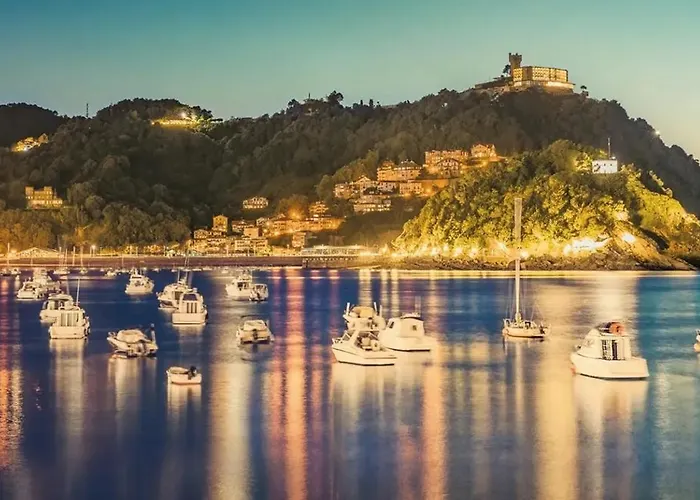 Modern In Donostia, 75 M² With Jacuzzi. * San Sebastian