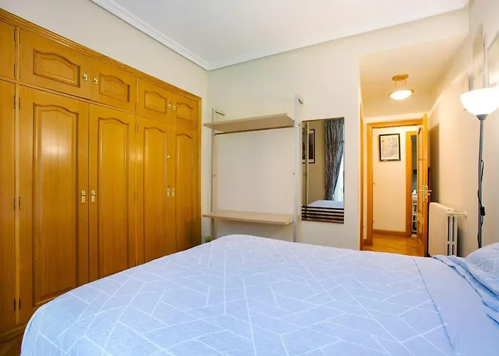 Modern In Donostia, 75 M² With Jacuzzi. 아파트