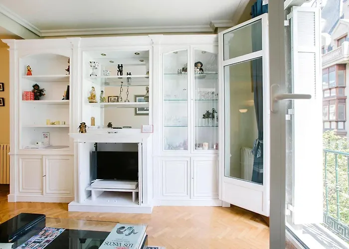 Modern In Donostia, 75 M² With Jacuzzi. 산세바스티안