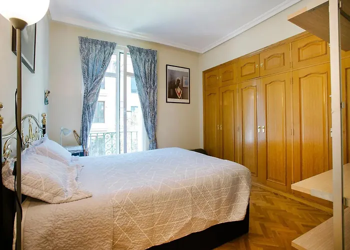 아파트 Modern In Donostia, 75 M² With Jacuzzi.