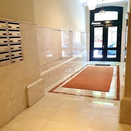 Modern In Donostia 75 M² With Jacuzzi
