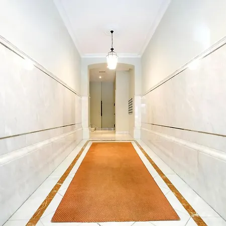 Modern In Donostia 75 M² With Jacuzzi *