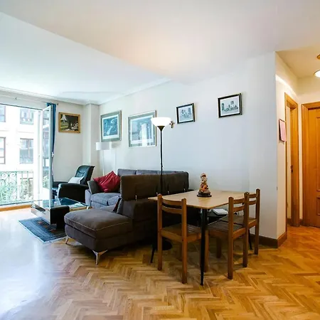 Modern In Donostia 75 M² With Jacuzzi * San Sebastian