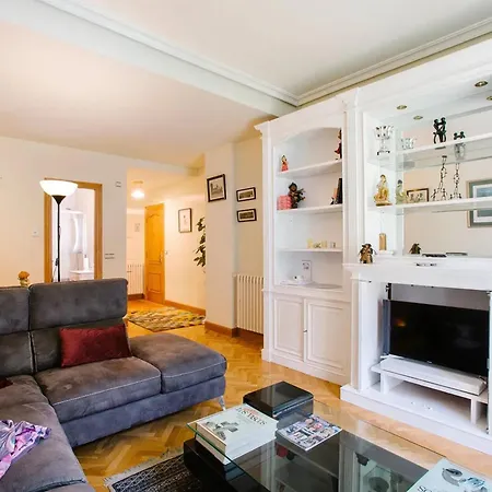Apartment Modern In Donostia 75 M² With Jacuzzi