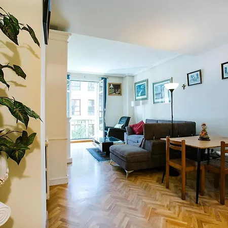 Modern In Donostia 75 M² With Jacuzzi * San Sebastian