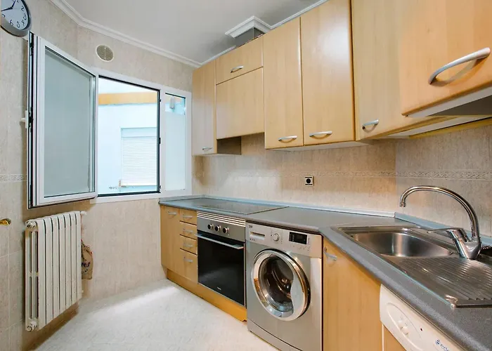 Апартаменти Modern In Donostia, 75 M² With Jacuzzi. *