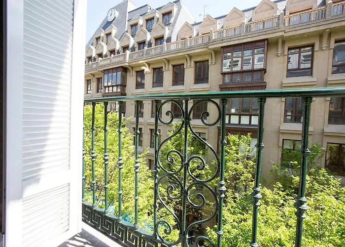 Апартаменти Modern In Donostia, 75 M² With Jacuzzi. Сан-Себастьян